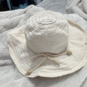 Capelli of New York Kids Cream Sun Hat with Chin Tie